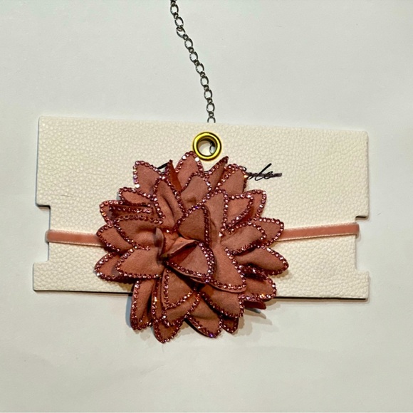 Free People Rose Pink Flower From Dusk Till Dawn Choker OSFA - Picture 4 of 6